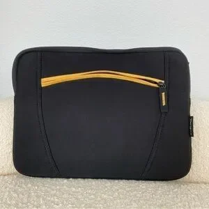 TARGUS black neoprene protective laptop iPad sleeve