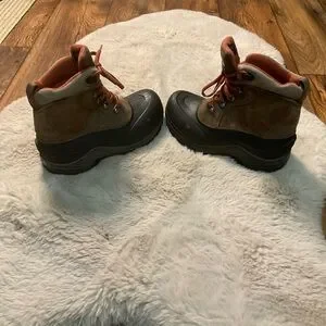 The North‎ Face Heat Seeker Youth Size 3 Chilkat Boots Lace Up Ankle Hiking Snow