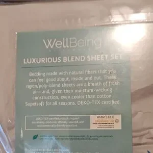 Threshold Gray Bedding Sheets Set