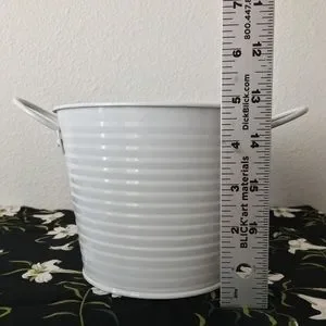 Tin Buckets With Handles / 4pc. Tin Pot Set