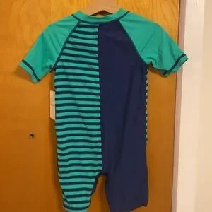 TOmmy Bahama NWT Size 2 Zippered Swim Romper