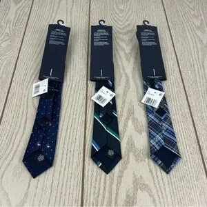 Tommy Hilfiger Boys Zipper Ties Multi Pattern $25 Penguin Stripe Santa