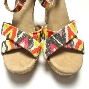 Toms Cork Wedge Abstract Colorful Printed Canvas Sandals Size 8