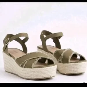 Torrid Frayed Espadrille Wedge Size 8 1/2 (WW) Olive