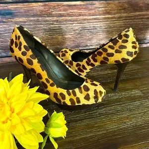 TORY BURCH Camille leopard calf hair platform pumps heels size 6.5