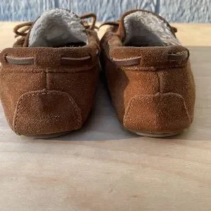 TUCKER AND TAIT Suede Leather Moccasin/Slipper Size Toddler Kids 12