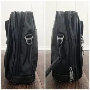 Tumi VTG Leather Crossbody Bag Shoulder Bag Travel Mens Black * No Long Strap *