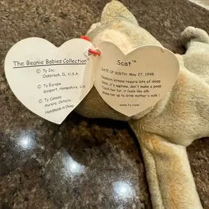 Ty Beanie Baby Scat The Cat DOB May 27 1998