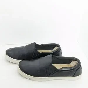 Ugg leather slidders