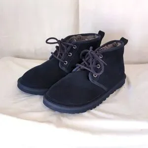 Ugg Men's Neumel Chukka Boot Navy Blue Suede New without Box