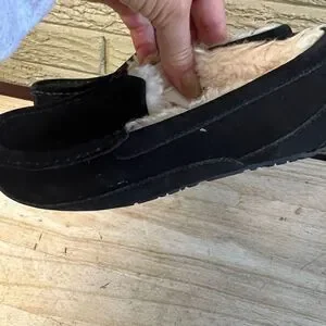 Ugg slip On Loafer House Shoes Child Size 1