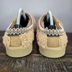 UGG Tasman Shaggy Mens Size 10 Suede Clog Shoes Slippers Brown Fur Lined