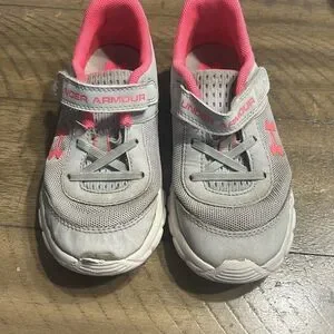 Under Armour And Roxy Play Sneakers LOT Size 10 Toddler