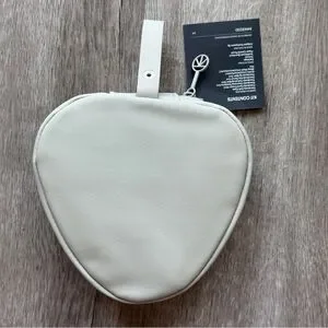 United Polaris Therabody Theraface Cream Amenity Travel Kit Pouch Storage Bag