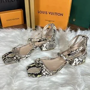 Unworn snake Print wedges