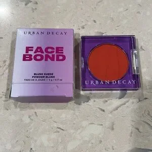URBAN DECAY Face Bond Long-Lasting Powder Blush Suede