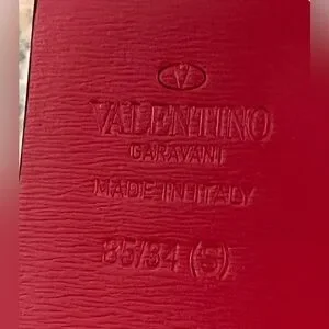 VALENTINO GARAVANI REVERSIBLE BLACK / RED VLOGO BELT 85/ 34