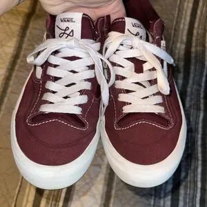 Vans Women’s Lizzie Low Port Royale Burgundy Maroon Shoes