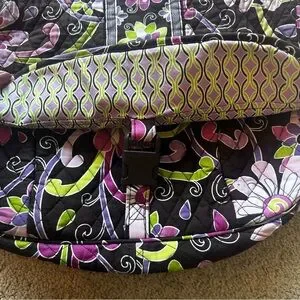 VERA BRADLEY‎ Crossbody Messenger Bag In Purple Punch