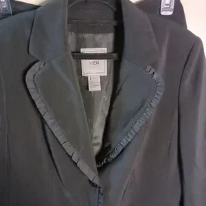 VIEN VÌEN Mini Ruffle Trim Skirt Suit Black Lined 2 Button Collared Blazer