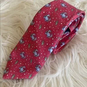 Vineyard vines 100% silk crab Tie