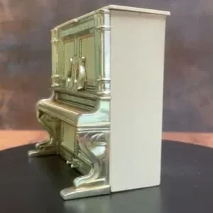 Vintage 1950s Plastic Upright Piano Salt & Pepper Shaker Set – Davis Products