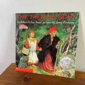Vintage 1990 The Talking Eggs Paperback Book