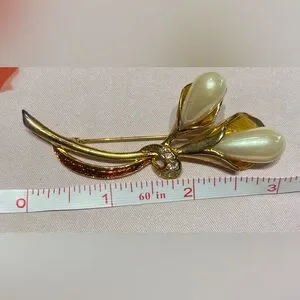 Vintage Double Tulip Brooch - Excellent Condition