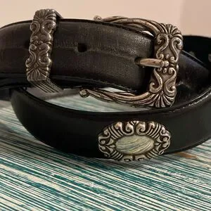 Vintage Fossil Women’s Leather Silver Scrollwork Belt