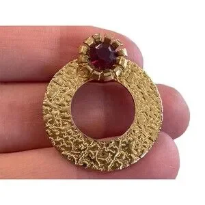 Vintage Gold Circle Brooch Gold Pin With Ruby Red Gem Detail Small