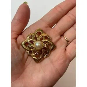 Vintage Gold-Tone Filigree Brooch with Faux Pearl Center