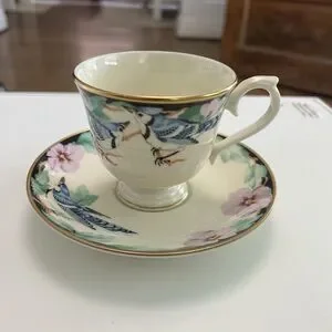 Vintage Lenox Birds of America collection 1993 Blue Jay tea cup and saucer