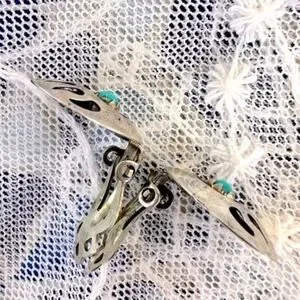 Vintage Sterling & Turquoise Bear Paw Shadowbox Clip Earrings