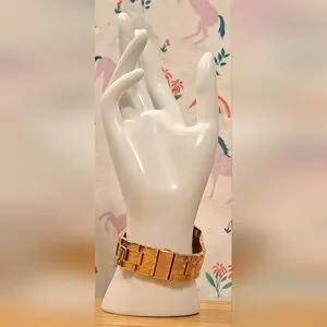 Vintage Y2K Betsey Johnson Boyfriend Gold Tone Bling Heart Casual Watch Jewelry