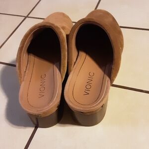 VIONiC Brown And VELVET Platforms