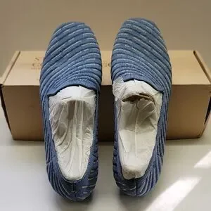 Vivaia NWT Square-Toe Patterned Loafers Blue Textured Slip-On Shoes