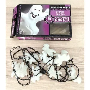 Vtg Eerie Descents Glowing Ghoulish Ghosts Blow Mold Halloween String Light Rare