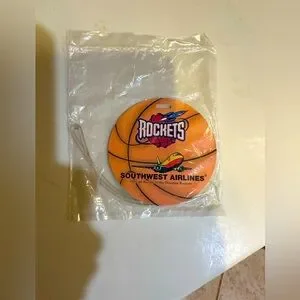 VTG HOUSTON ROCKETS SOUTHWEST AIRLINES LUGGAGE TAG NBA BASKETBALL GAME ENTRY GIF