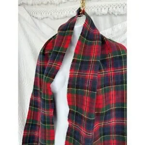 VTG James Pringle Weavers Clan Red Tartan Plaid 100% Lambs Wool Scarf Scotland