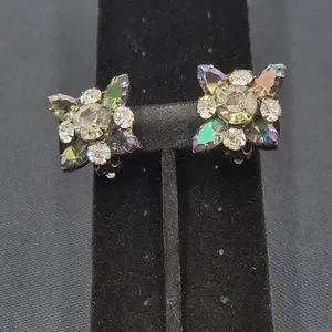 Vtg Kramer Of New York Clip On Earrings