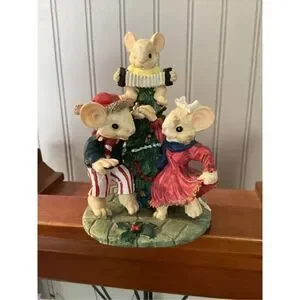 VTG Three Dancing Mice Christmas Tree Figurine