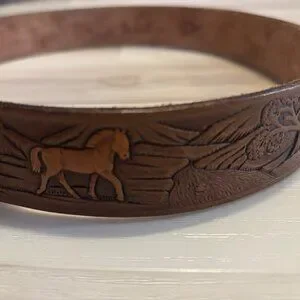 Vtg Tooled Leather Horse Design Belt W/Chambers Belt Co. Buckle USA Western Styl