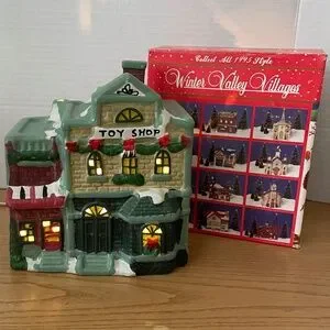 Vtg Winter Valley Villages Toy Shop Store Christmas House Lighted Porcelain 1995