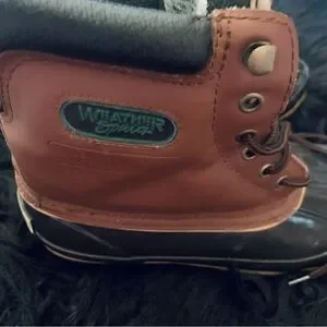 Weather Spirits Leather Waterproof Duck Boots Size 9