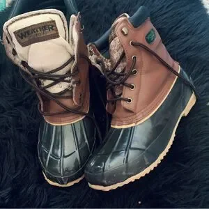 Weather Spirits Leather Waterproof Duck Boots Size 9