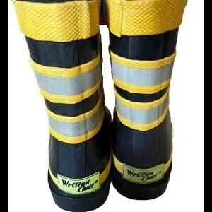 Western Chief Kids' FDUSA Firechief Rain Boot Size 6