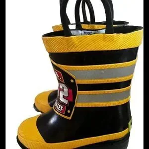 Western Chief Kids' FDUSA Firechief Rain Boot Size 6