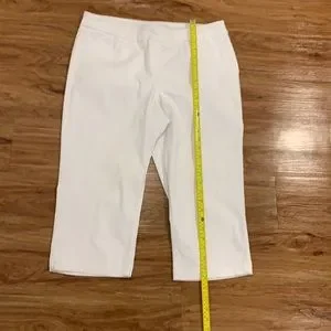 White Bermudas Size 18 Slimsation Branch