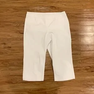 White Bermudas Size 18 Slimsation Branch