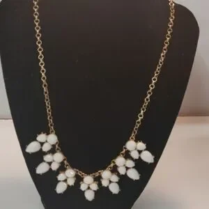 White Stone Beaded Statement Necklace‎